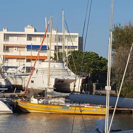شقة With Direct Access To The Hyères